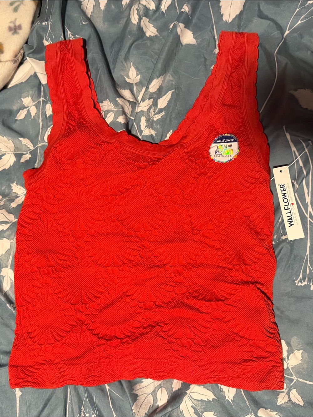 Wallflower Bright Red Textured Scoop Tank
